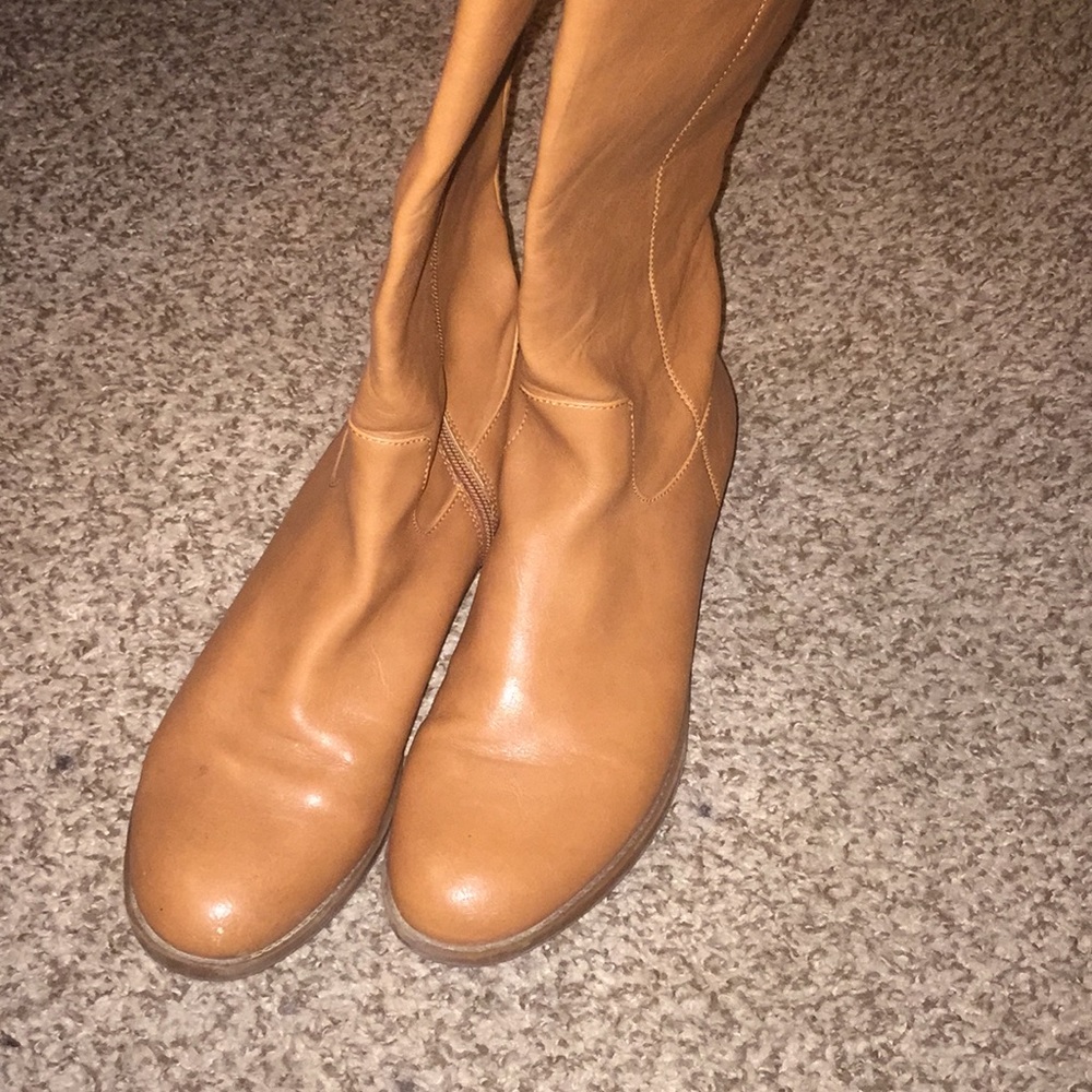 Boots - Picture 5 of 5